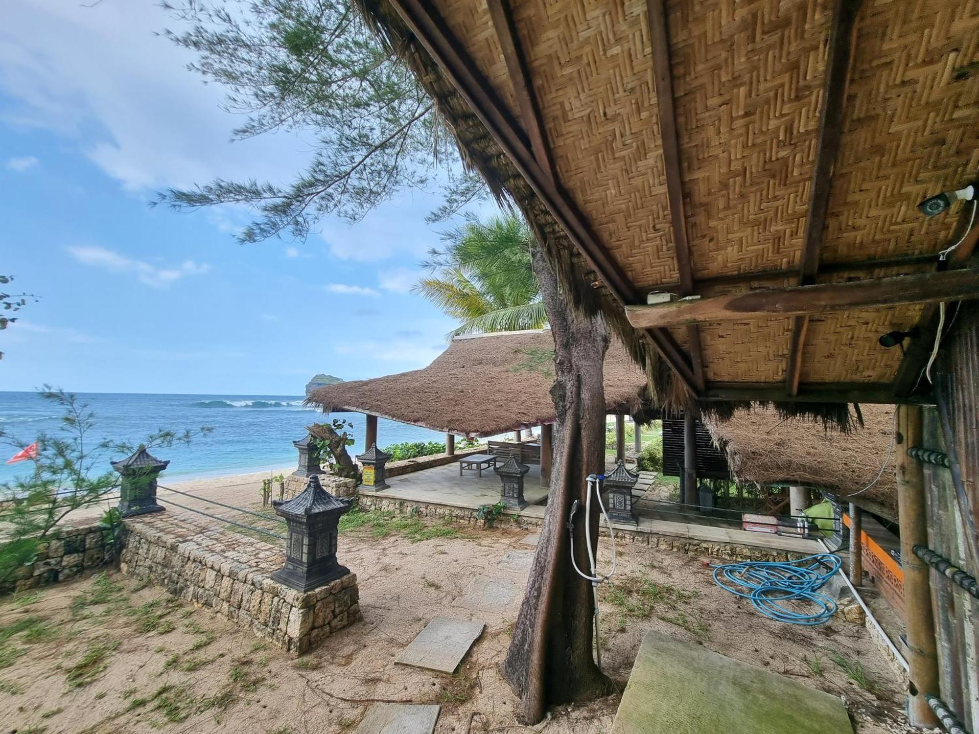 Istana Ombak Eco Resort Pacitan Zewnętrze zdjęcie