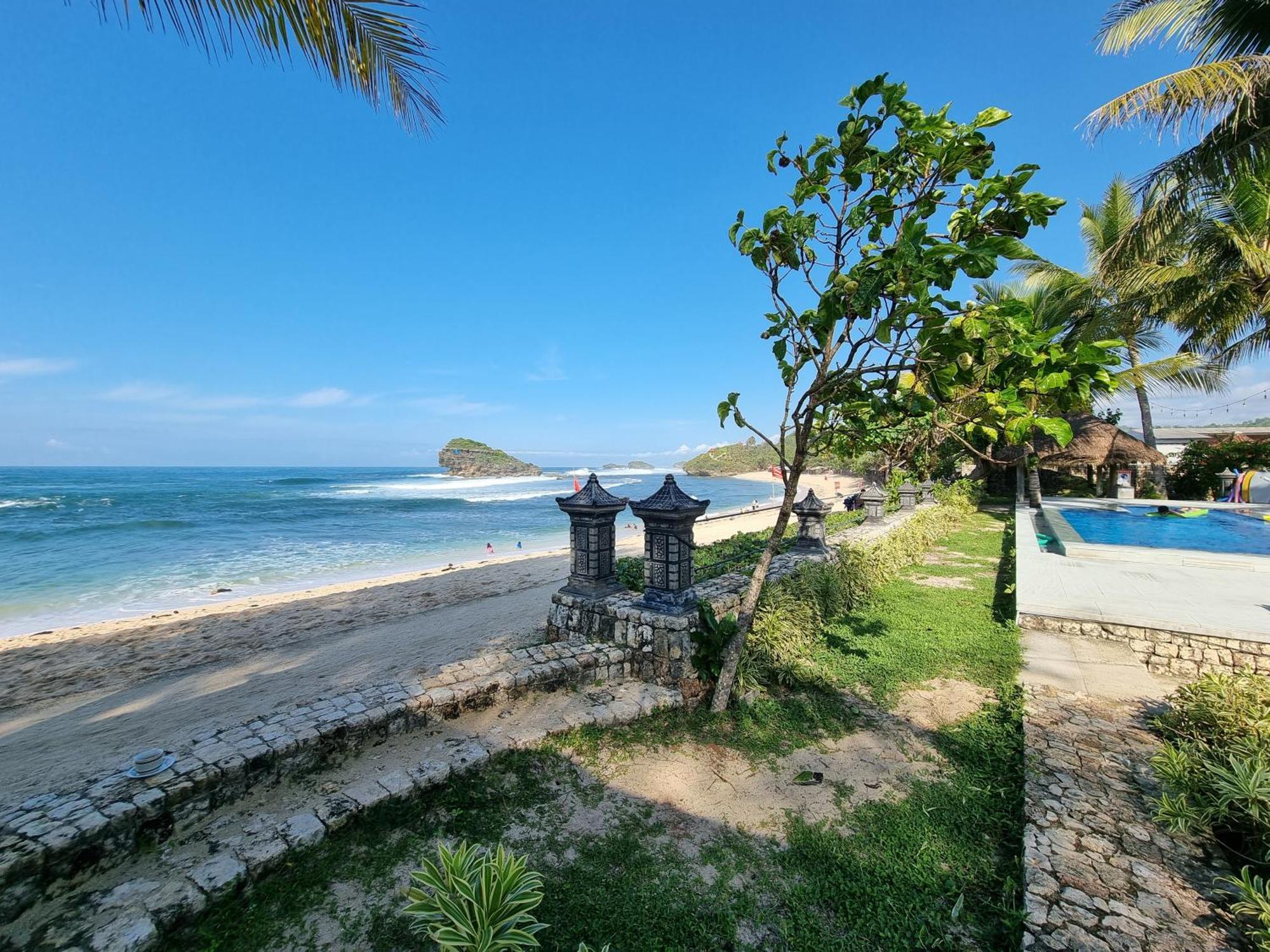 Istana Ombak Eco Resort Pacitan Zewnętrze zdjęcie