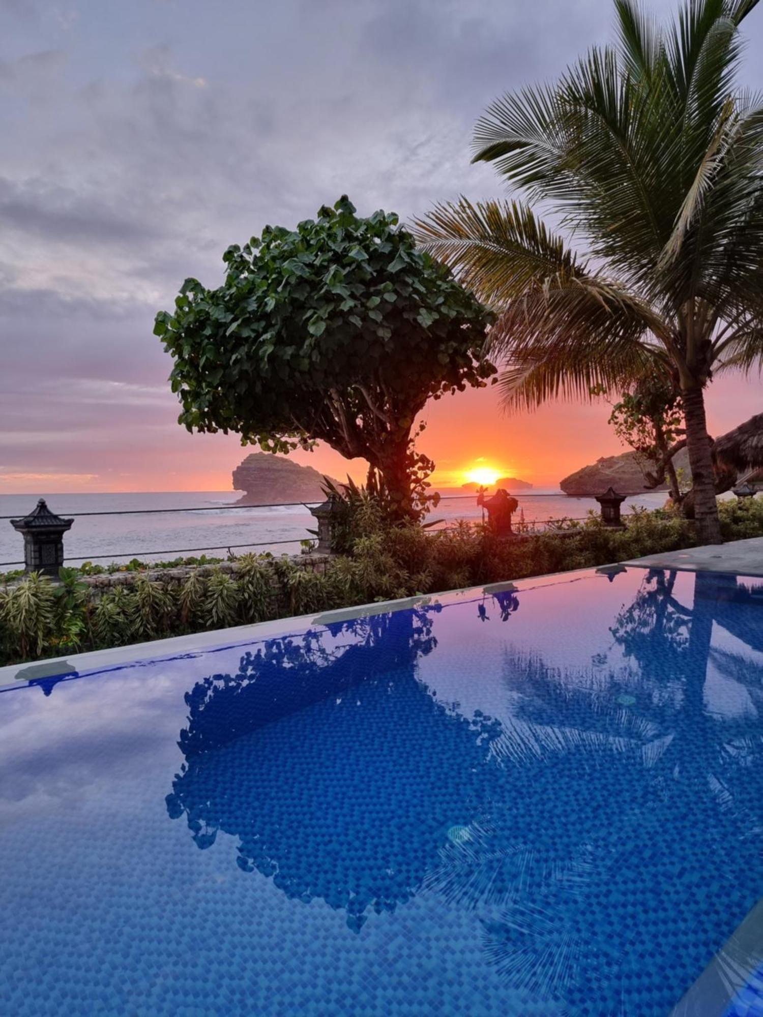 Istana Ombak Eco Resort Pacitan Zewnętrze zdjęcie