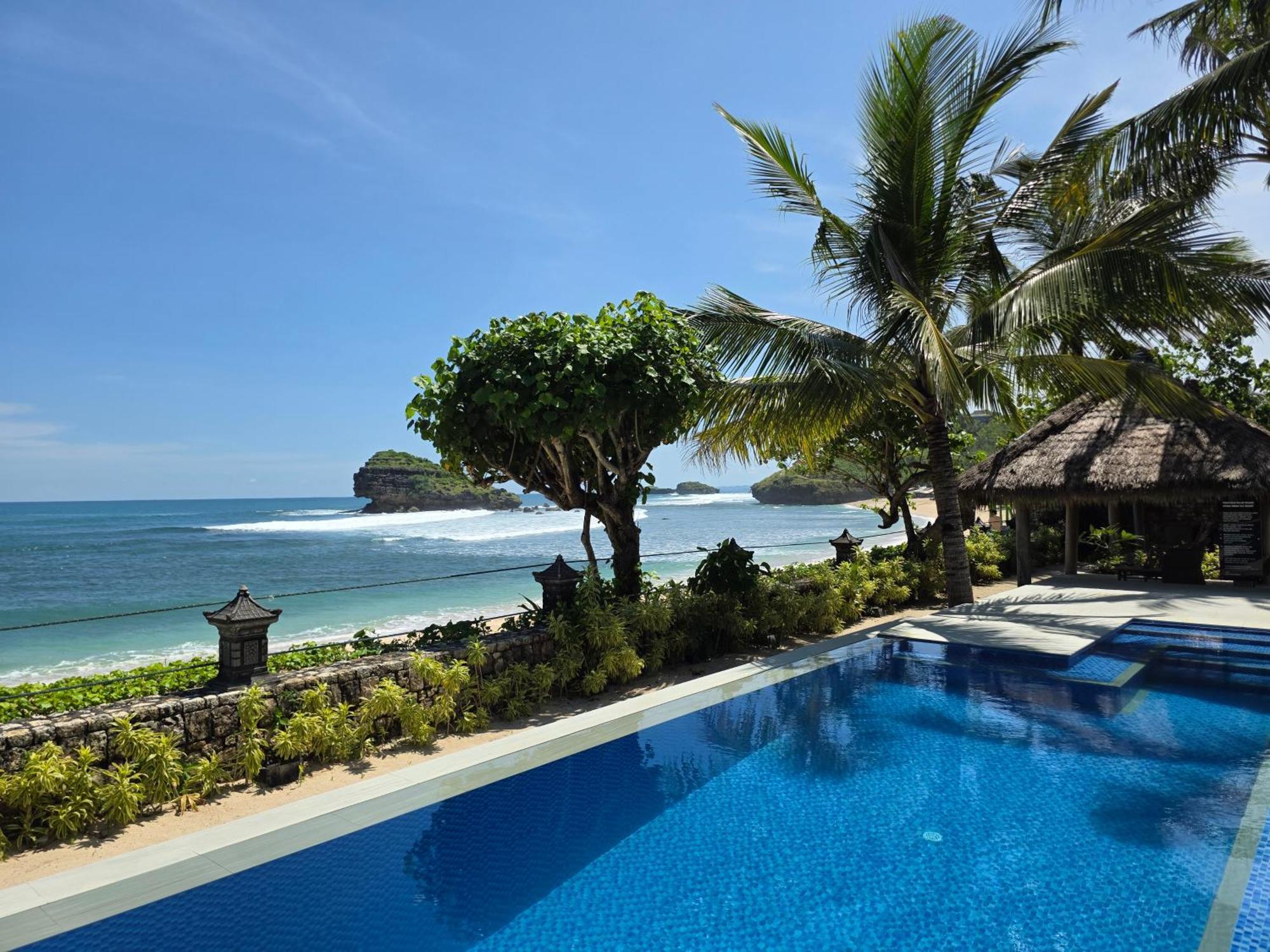 Istana Ombak Eco Resort Pacitan Zewnętrze zdjęcie