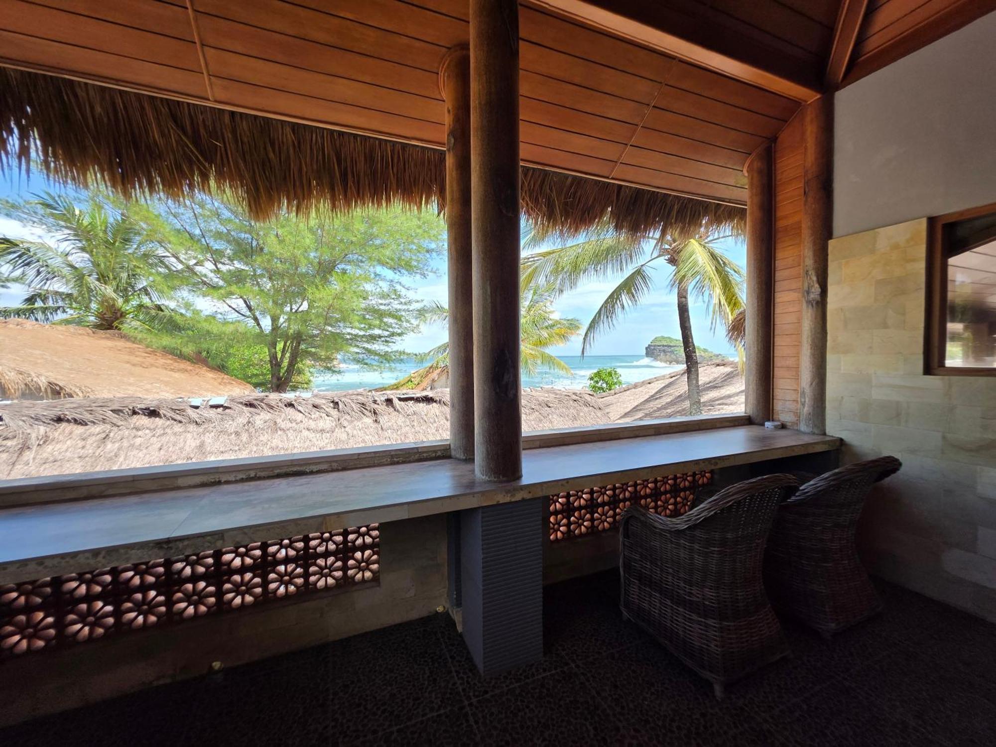 Istana Ombak Eco Resort Pacitan Zewnętrze zdjęcie